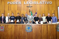 CREF4/SP realiza cerimônia de premiação dos melhores educadores físicos de 2025 no Plenário da Câmara Municipal de Leme