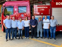 Vereadores participam da entrega do Novo Caminhão para o Corpo de Bombeiros 
